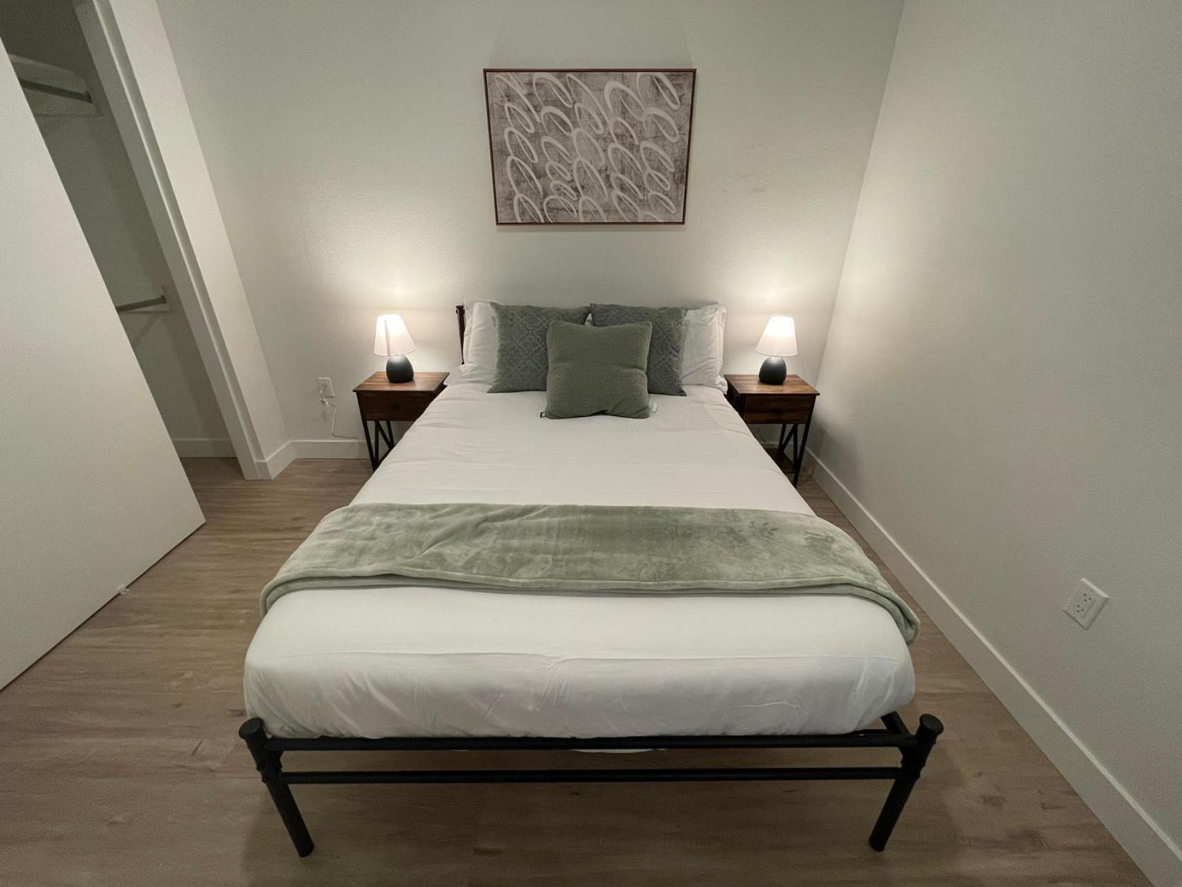 ホテル Chic Urban Retreat In Heart Of La, Steps From Attractions! ロサンゼルス エクステリア 写真
