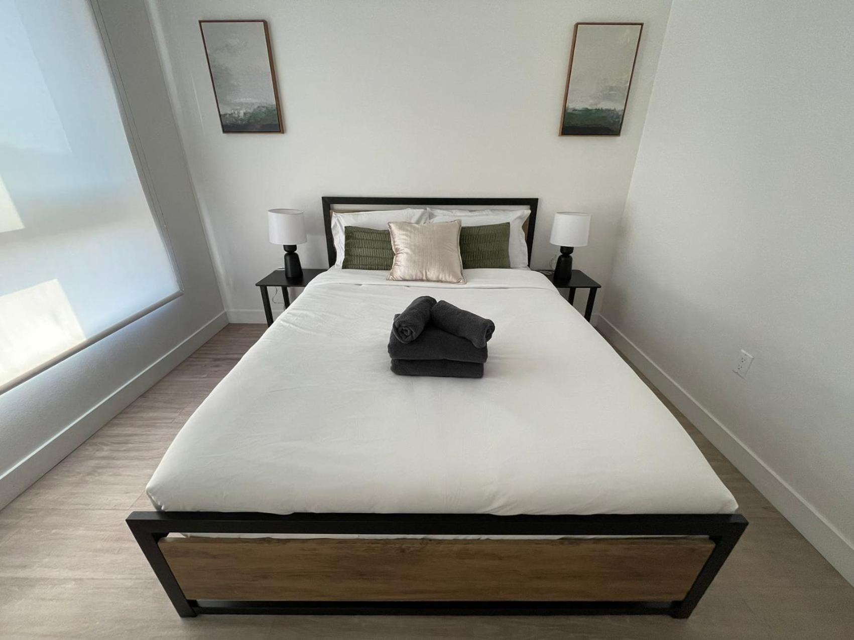 ホテル Chic Urban Retreat In Heart Of La, Steps From Attractions! ロサンゼルス エクステリア 写真