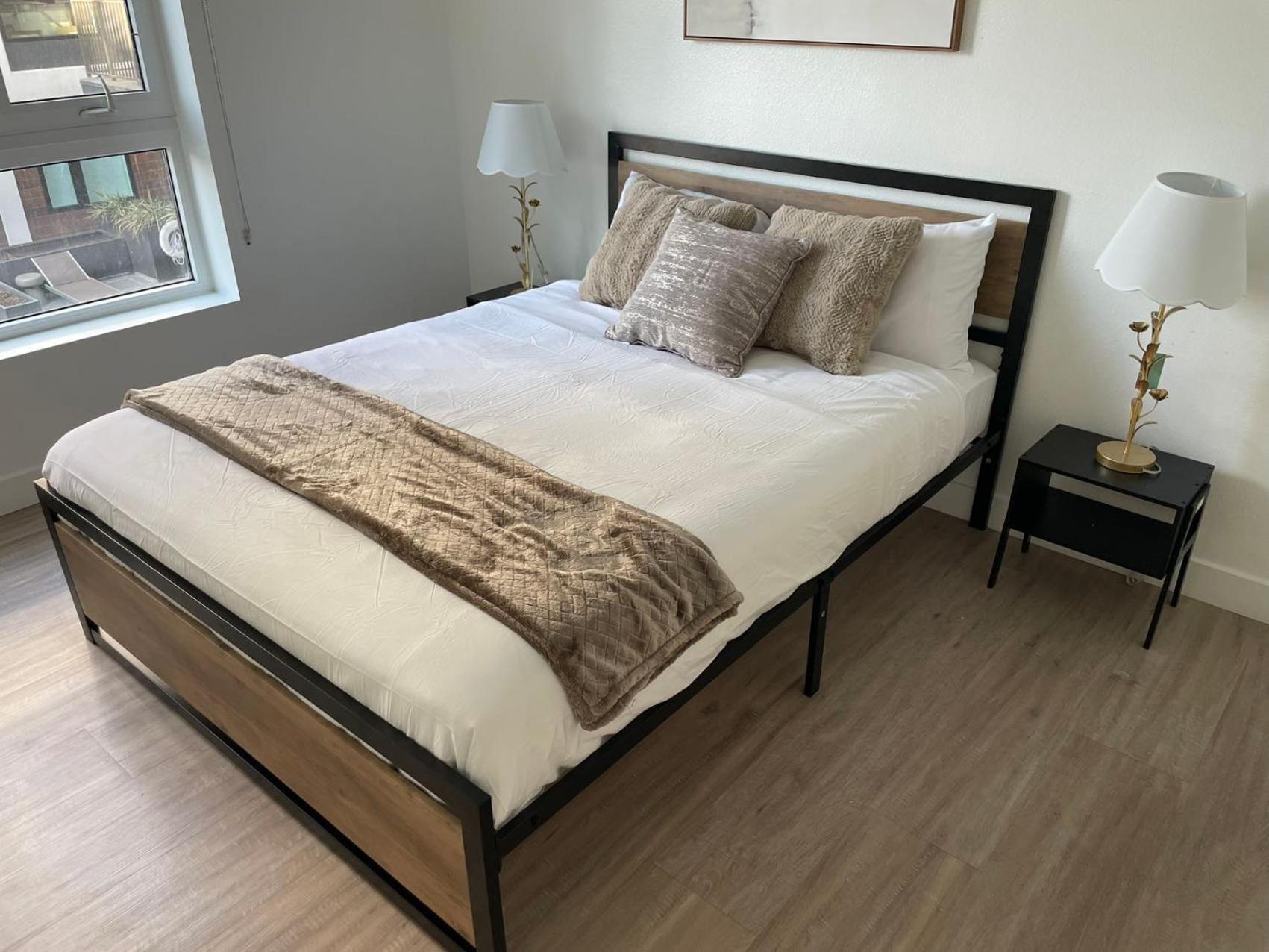 ホテル Chic Urban Retreat In Heart Of La, Steps From Attractions! ロサンゼルス エクステリア 写真