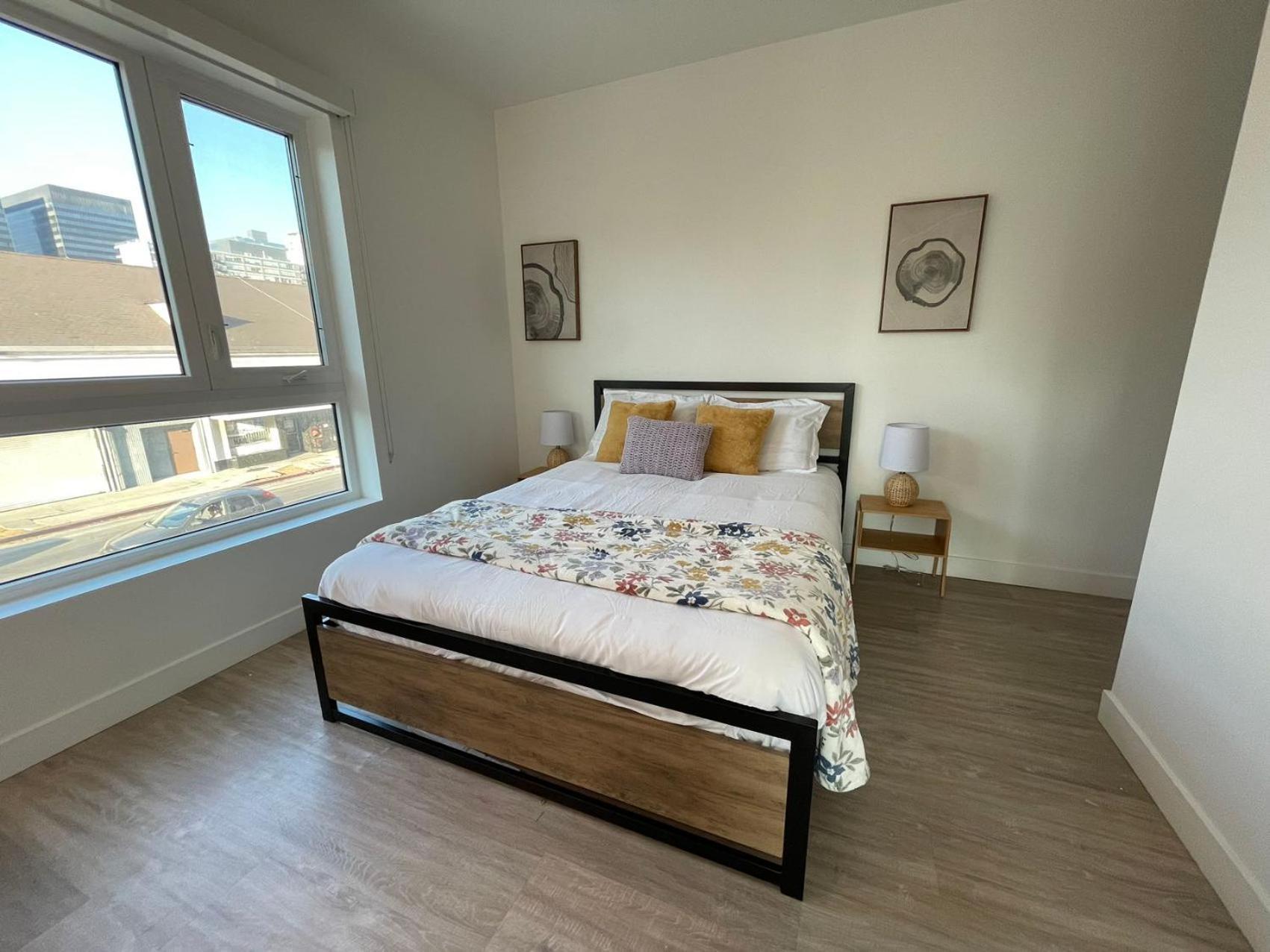 ホテル Chic Urban Retreat In Heart Of La, Steps From Attractions! ロサンゼルス エクステリア 写真