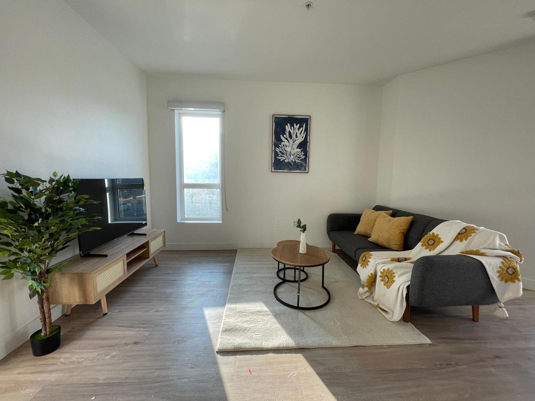 ホテル Chic Urban Retreat In Heart Of La, Steps From Attractions! ロサンゼルス エクステリア 写真