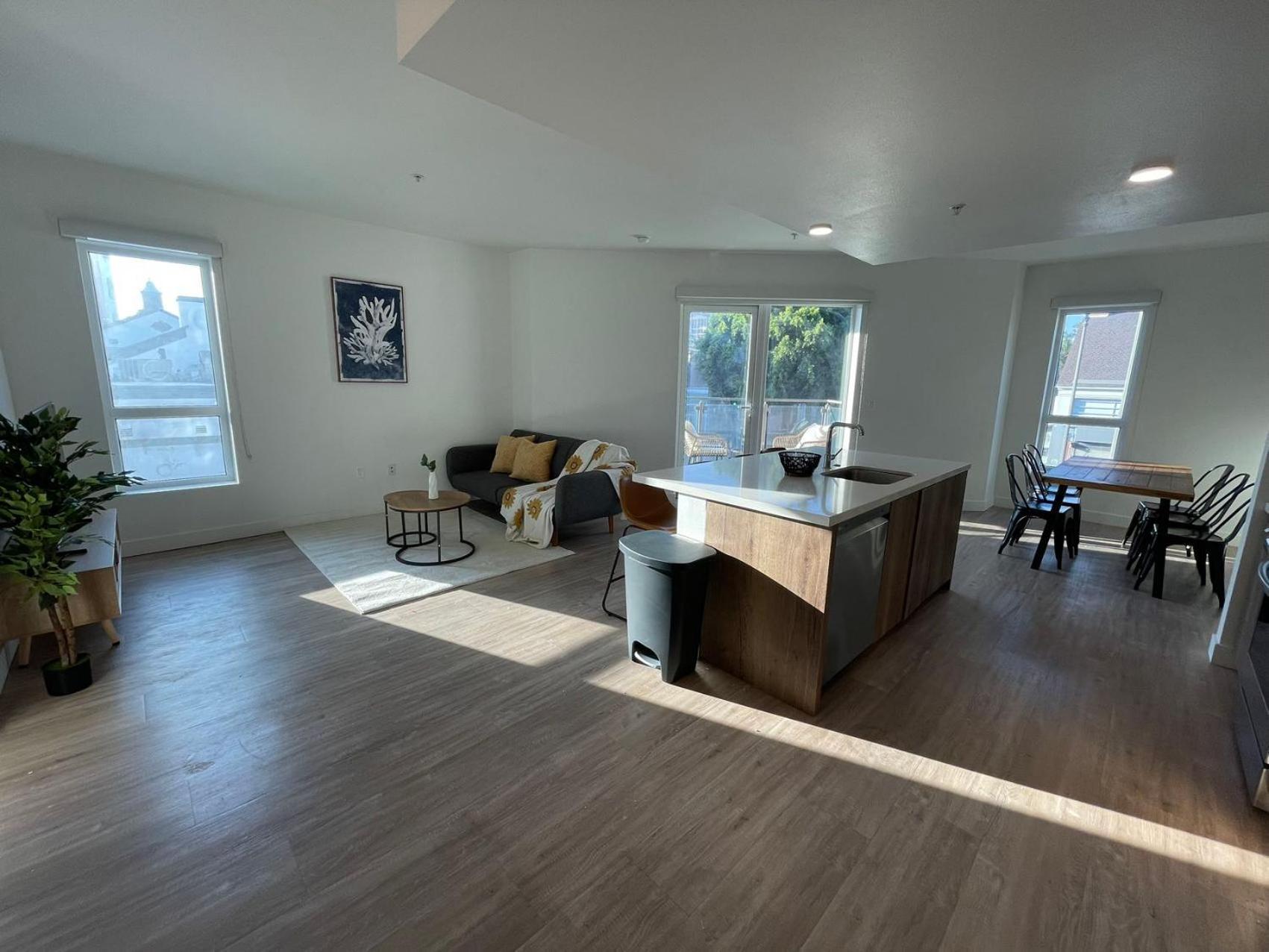 ホテル Chic Urban Retreat In Heart Of La, Steps From Attractions! ロサンゼルス エクステリア 写真